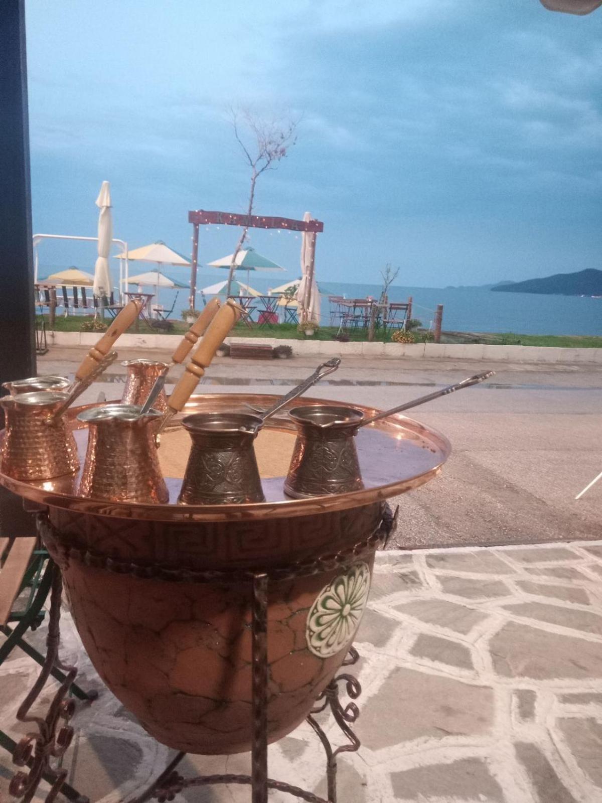 茶花别墅 弗拉斯纳 外观 照片